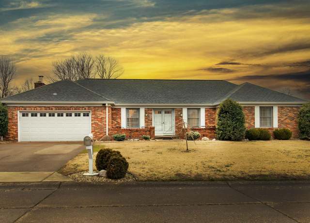 Property at 6932 Green Hill Dr, Evansville, IN 47711, 3 beds, 2 baths