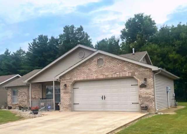 Property at 7808 W Angus Ave, Yorktown, IN 47396, 3 beds, 2 baths