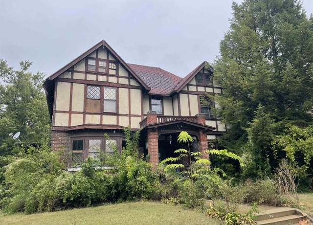 Property at 1002 High St, Logansport, IN 46947, 4 beds, 3 baths