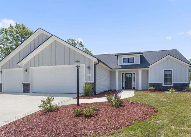 Property at 451 Rockwell Ave, Roanoke, IN 46783, 3 beds, 2 baths