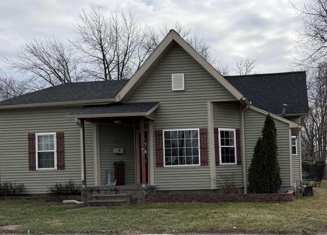 Property at 1705 E Main Street St, Petersburg, IN 47567, 3 beds, 1 bath