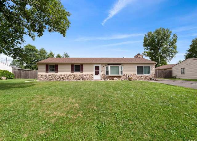 Property at 7221 Pumpkin Ln, Fort Wayne, IN 46835, 3 beds, 1.5 baths