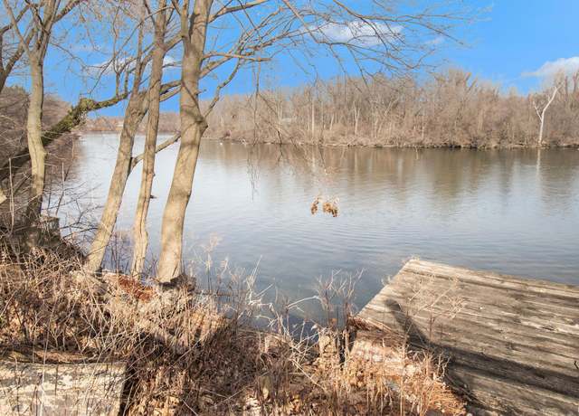 Property at 2526 Riviera Dr, Mishawaka, IN 46544