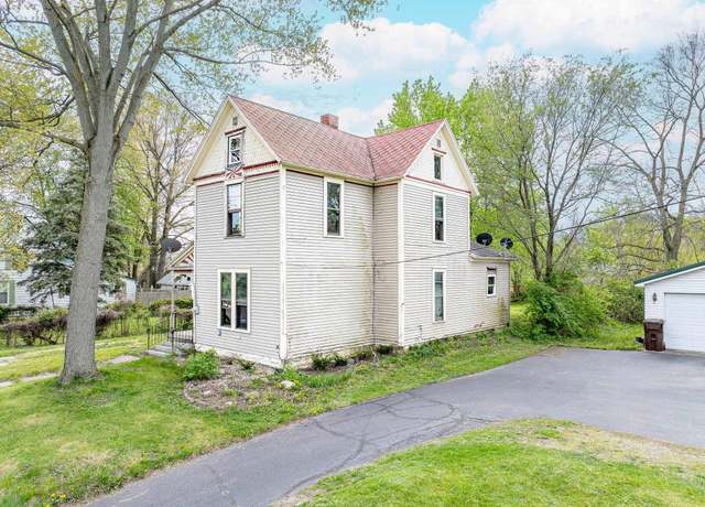 Property at 470 N Spring St, Wabash, IN 46992, 4 beds, 2 baths