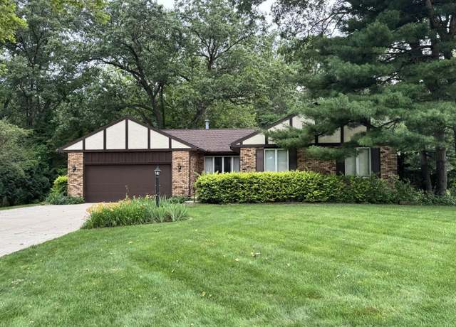 Property at 55045 Cobus Ln, Elkhart, IN 46514, 3 beds, 2.5 baths