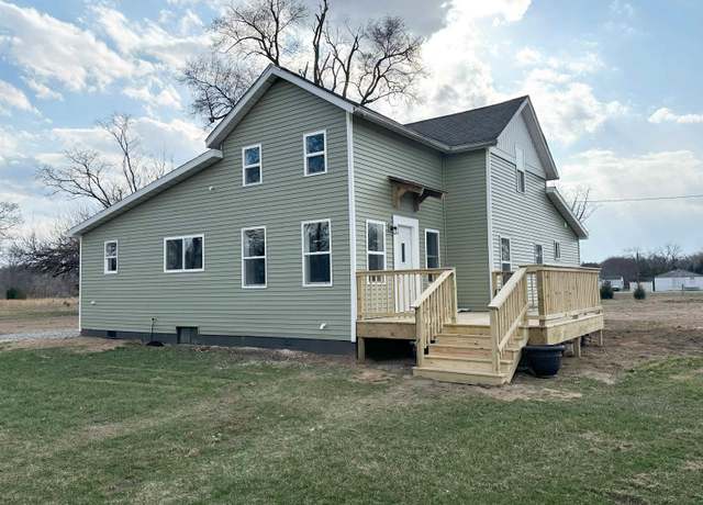 Property at 11655 E Sr8, Knox, IN 46534, 3 beds, 2 baths