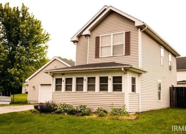 Property at 2447 S Meridian St, Marion, IN 46953, 3 beds, 1.5 baths