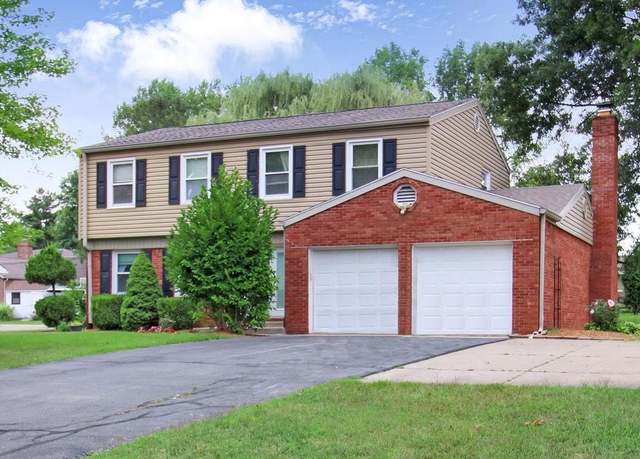 Property at 4504 Stratford Dr, Kokomo, IN 46901, 4 beds, 2.5 baths