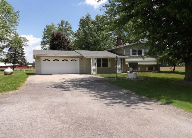 Property at 4403 County rd 41 Rd, Auburn, IN 46706, 3 beds, 2 baths
