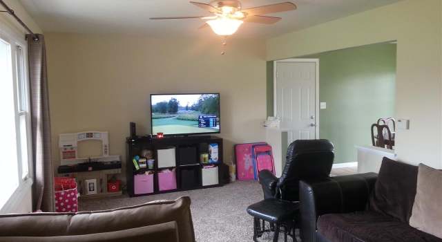 Photo of 27374 Bittersweet Ln, Elkhart, IN 46514