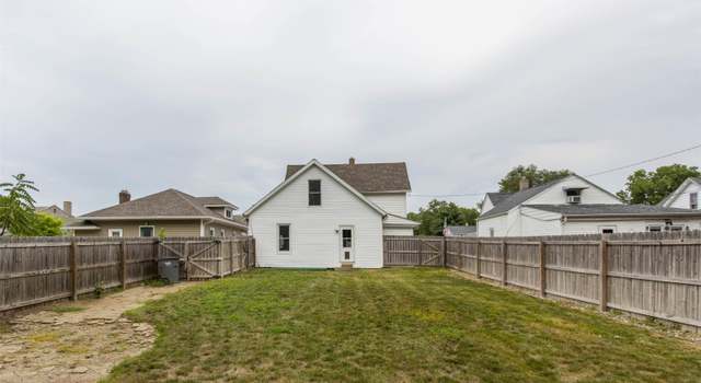 Photo of 825 E Mishawaka Ave, Mishawaka, IN 46545