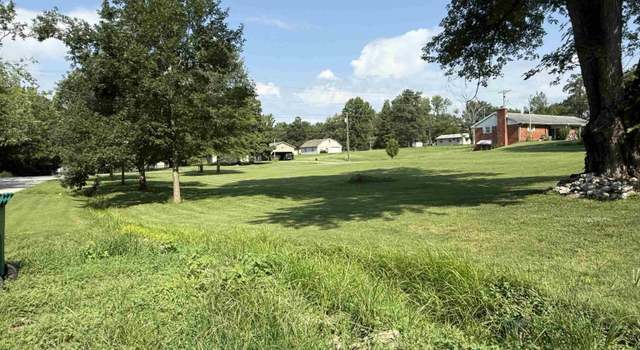 Photo of 922 Russell Rd, Chandler, IN 47610