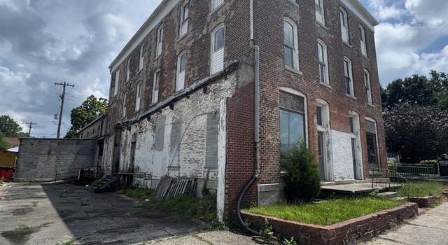 Photo of 75 S Main St, Andrews, IN 46702