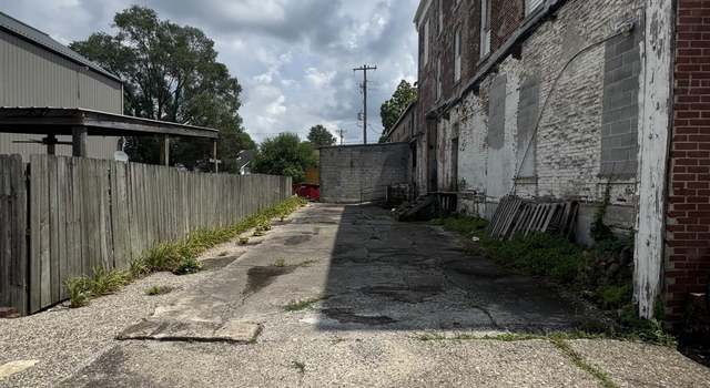 Photo of 75 S Main St, Andrews, IN 46702
