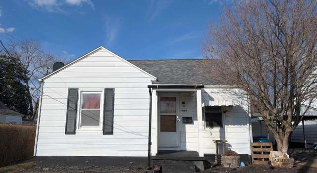 Photo of 1009 9th St, Lawrenceville, IL 62439
