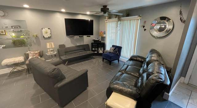 Photo of 1105 College Ave, Goshen, IN 46526