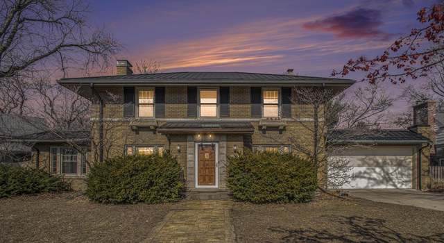 Photo of 613 N Riverside Dr, Elkhart, IN 46514