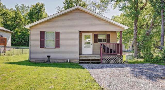 Photo of 420 N Hay St, Bloomington, IN 47404