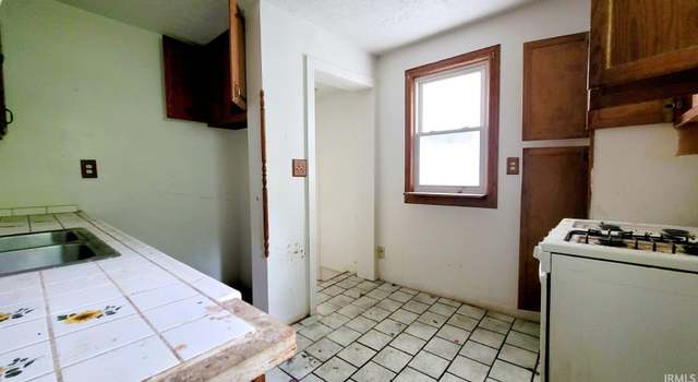 Photo of 1124 Cleveland Ave, South Bend, IN 46628