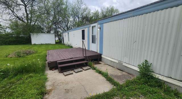 Photo of 713 Greenbriar Dr, Hartford City, IN 47348