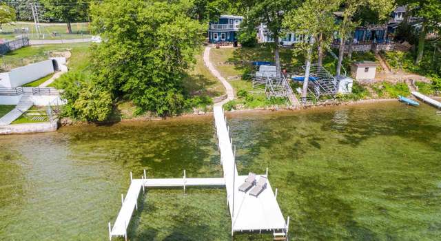 Photo of 11227 N East Wawasee Dr, Syracuse, IN 46567