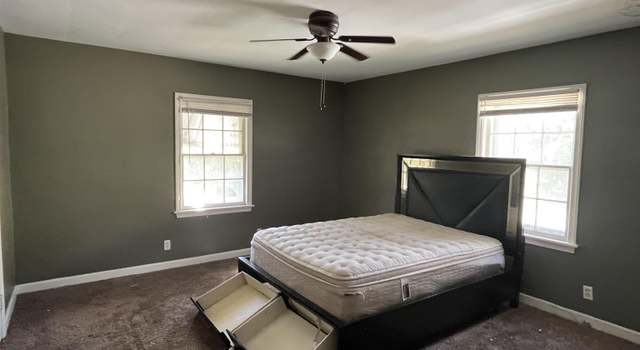 Photo of 1210 1212 Corregidor Cir, Evansville, IN 47714