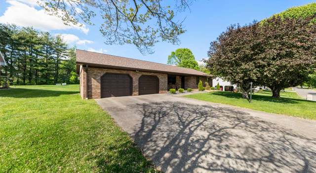 Photo of 2201 Westridge Dr, Mount Vernon, IN 47620