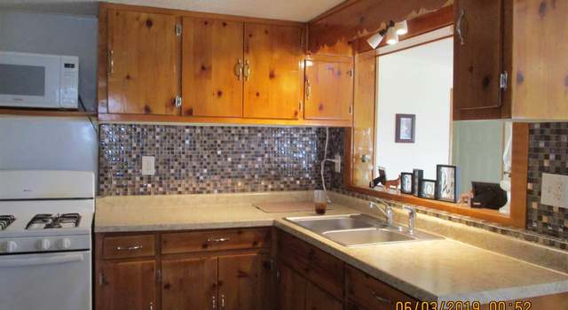 Photo of 407 W Center St, Bourbon, IN 46504