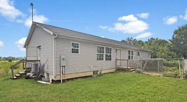 Photo of 3902 S County Road 1600 Rd E, Silver Lake, IN 46982