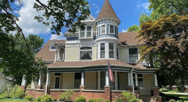Photo of 1602 Main St, Rochester, IN 46975