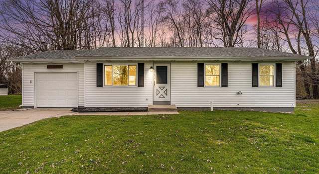 Photo of 602 Wayne St, Howe, IN 46746