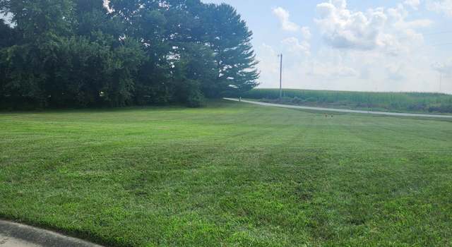 Photo of 10127 S Partridge Ave, Haubstadt, IN 47639