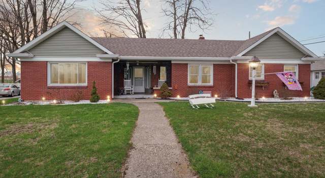 Photo of 408 S First St, Pierceton, IN 46562