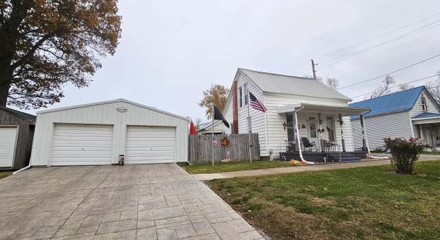 Photo of 317 Poplar St, Mount Carmel, IL 62863
