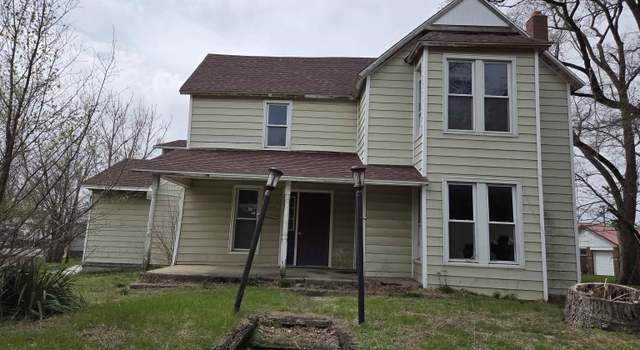Photo of 305 N Clark St, Reynolds, IN 47980