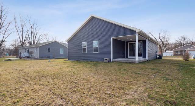 Photo of 26059 Lake Terrace Cir, Elkhart, IN 46514
