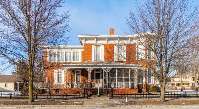 Photo of 300 W Union St, Ligonier, IN 46767