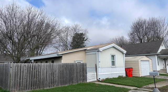 Photo of 222 N Harrison St, Francesville, IN 47946