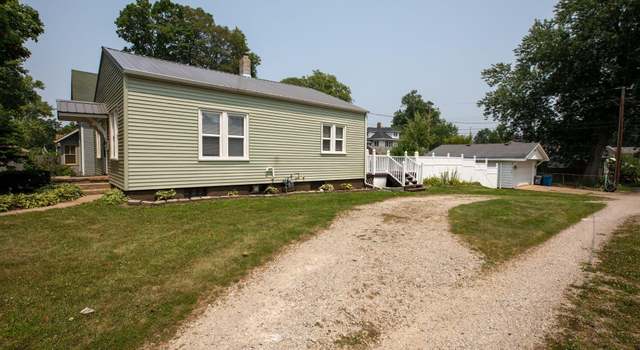 Photo of 613 Pearl St, Plymouth, IN 46563