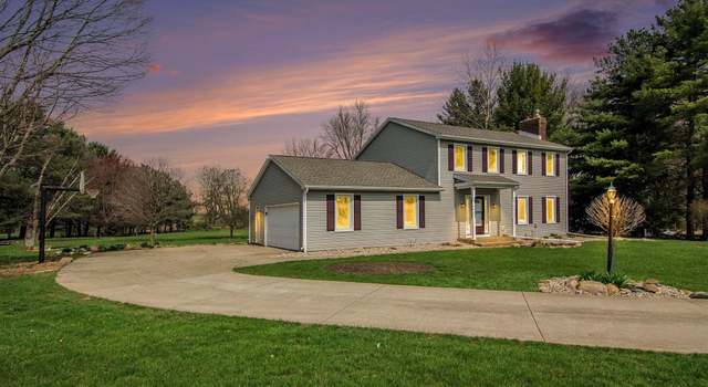 Photo of 2975 Yellowwood Ct, Bremen, IN 46506