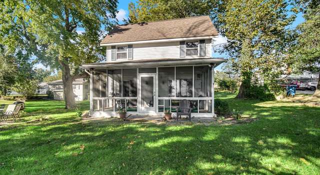 Photo of 415 Bradley Ct, Culver, IN 46511