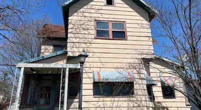Photo of 413 E Water St, Hartford City, IN 47348