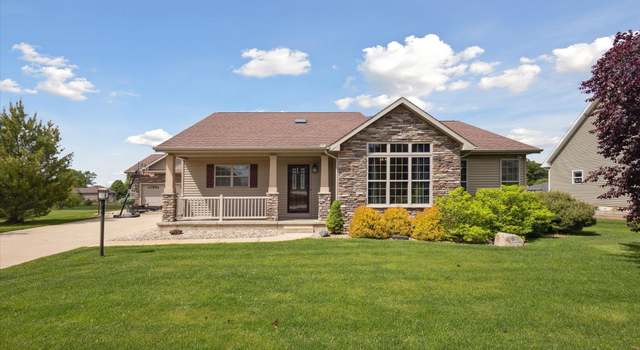 Photo of 24865 Walton Dr, Elkhart, IN 46517