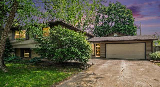 Photo of 1708 Canterbury Dr, Elkhart, IN 46514