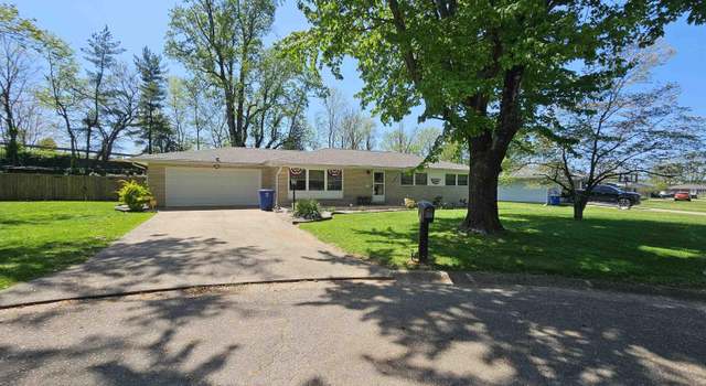Photo of 122 Pleasant View Dr, Mitchell, IN 47446
