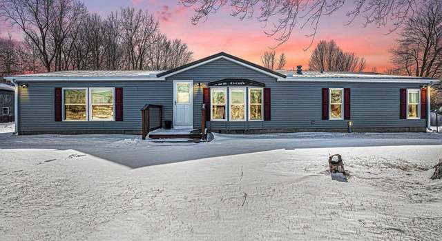 Photo of 9635 W 300 Rd N, Etna Green, IN 46524