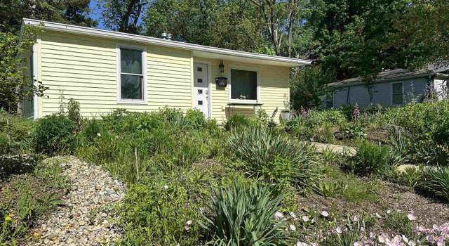 Photo of 803 N Maple St, Bloomington, IN 47404
