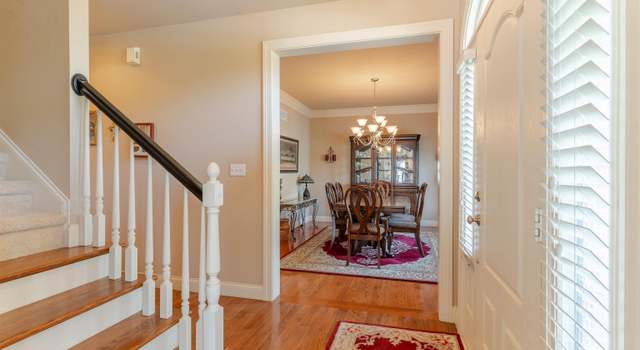 Photo of 10411 Lauren Ct, Newburgh, IN 47630