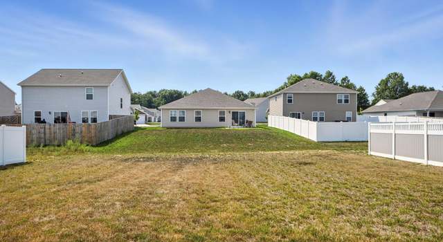 Photo of 4161 Bradley Dr, Fort Wayne, IN 46818