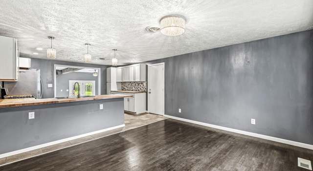 Photo of 502 W Adams St, Osceola, IN 46561